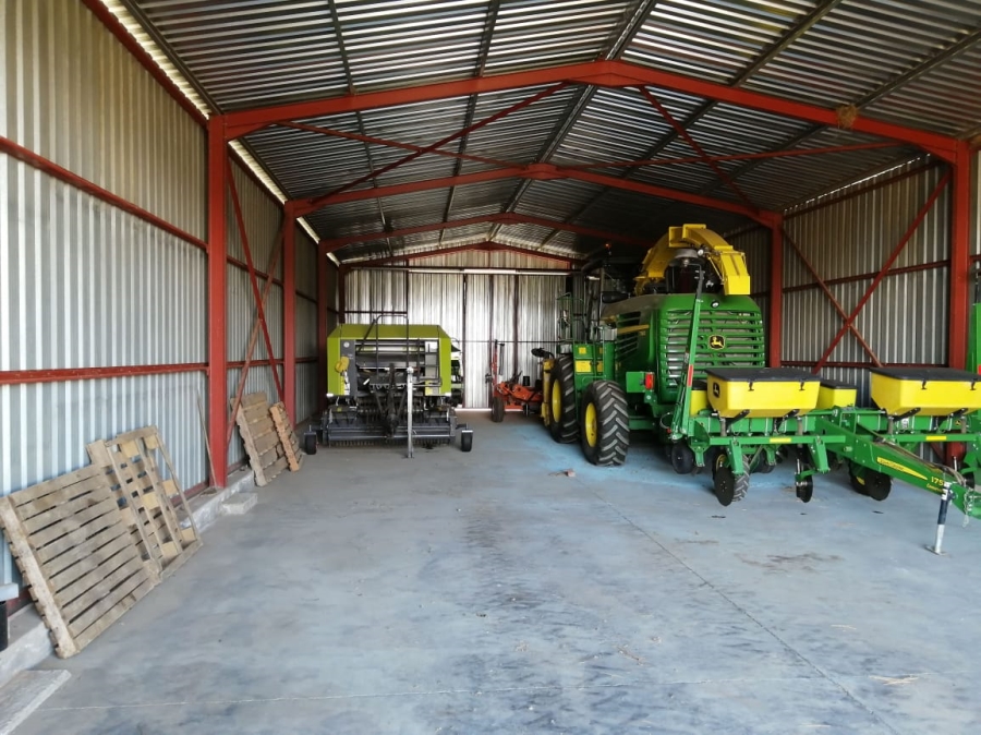 5 Bedroom Property for Sale in Queenstown Rural Eastern Cape